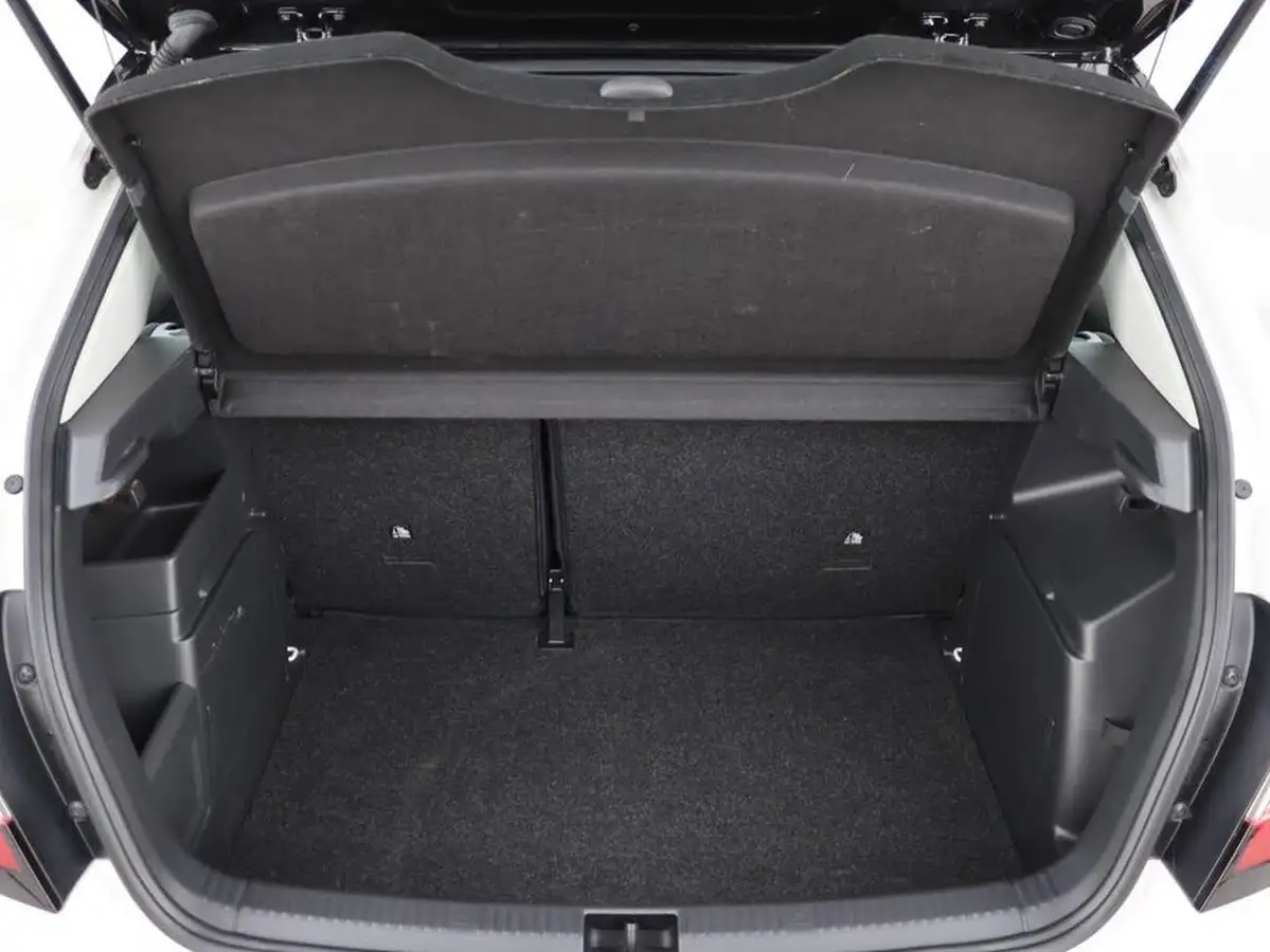 2021-skoda-fabia-10-mpi-colour-edition-60ps-big-23