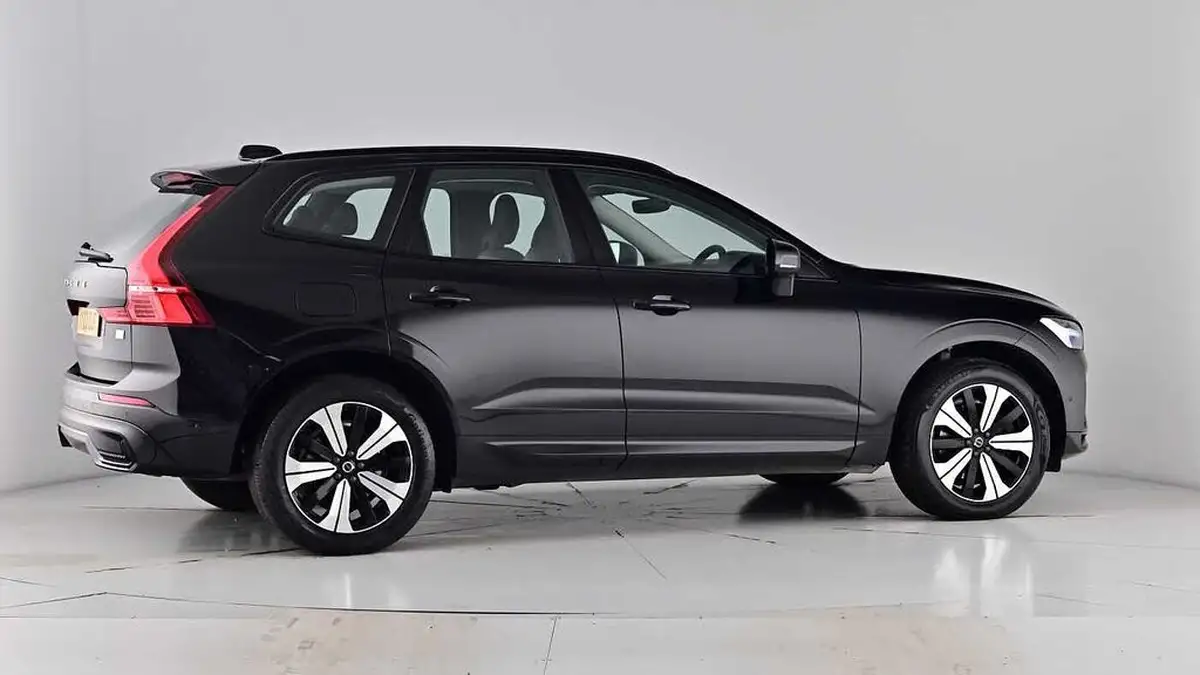 2023-volvo-xc60-20-b5-plus-big-79