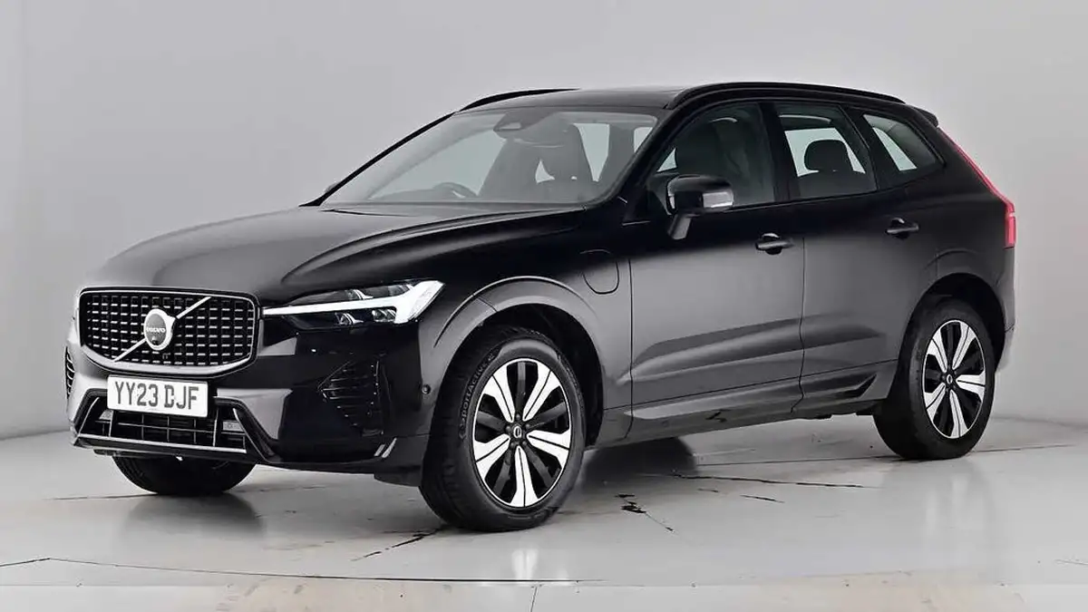 2023-volvo-xc60-20-b5-plus-big-3