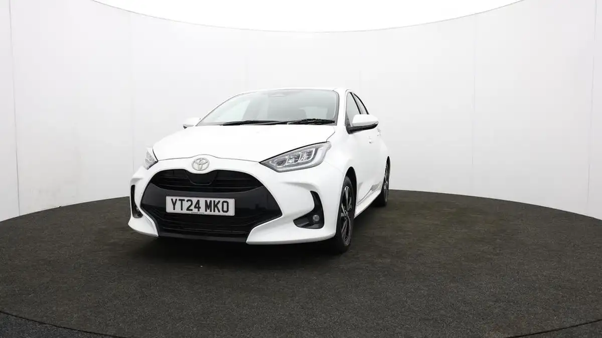 2024-toyota-yaris-15-vvt-i-design-big-59