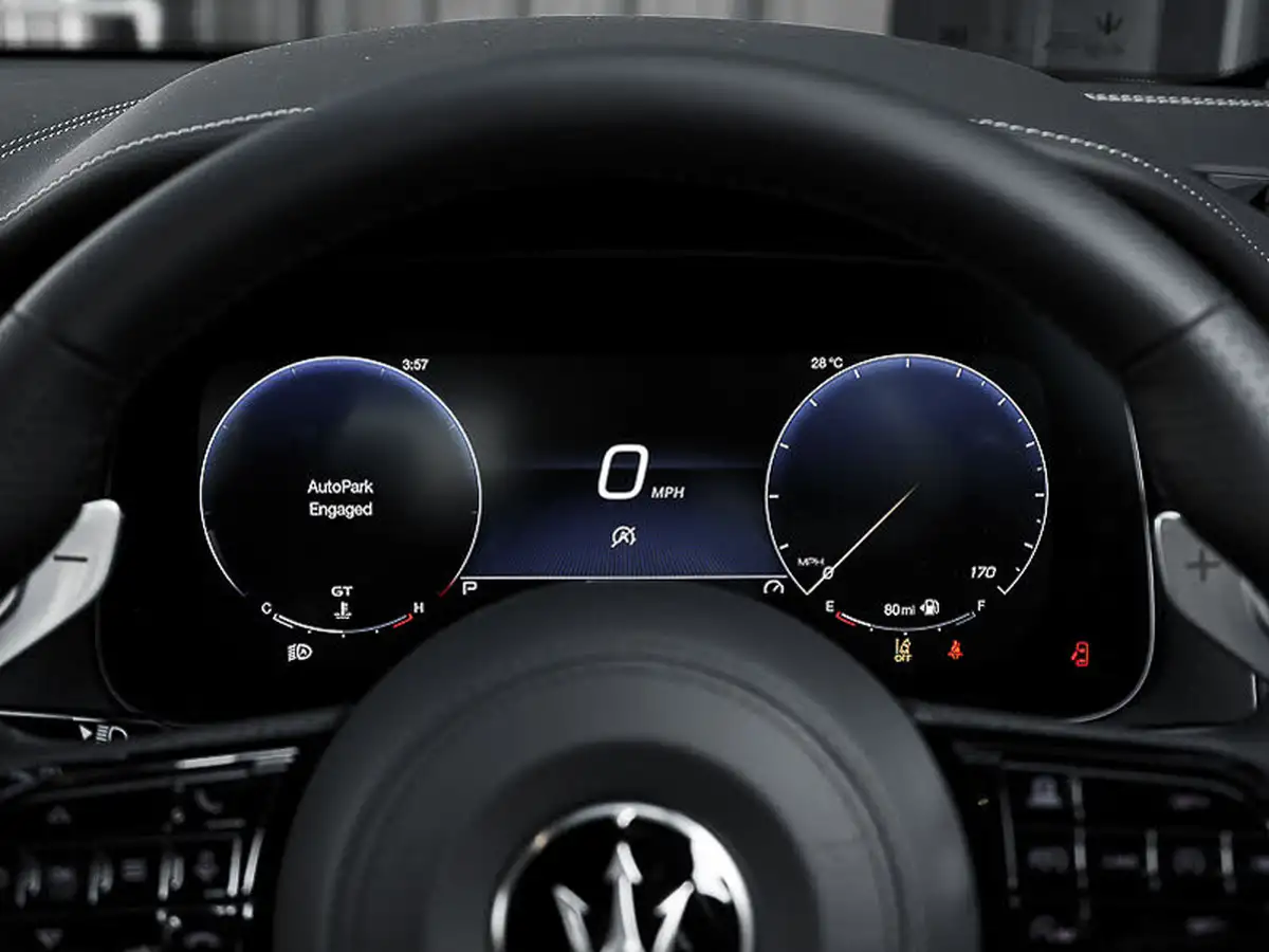 2025-maserati-grecale-20-modena-sport-big-17