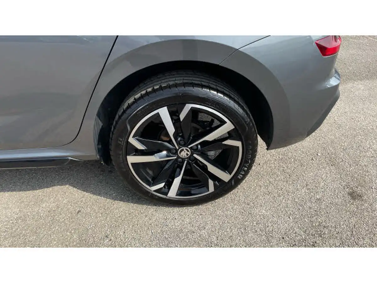 2024-skoda-kamiq-15-tsi-monte-carlo-big-40