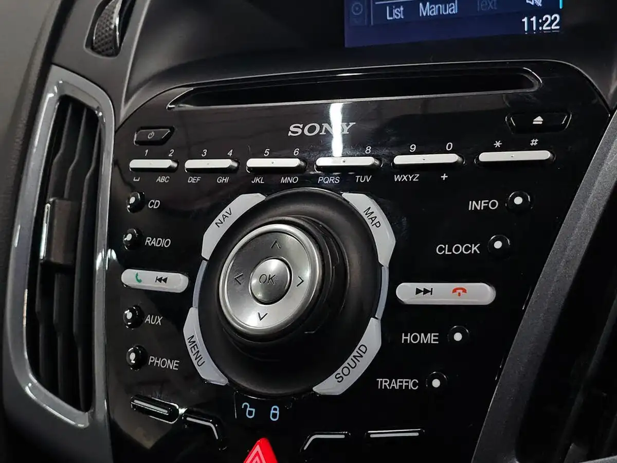 2014-ford-focus-10-titanium-navigator-scti-125ps-hatchback-big-51