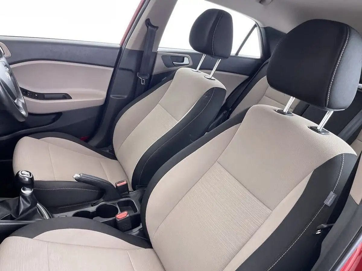 2015-hyundai-i20-12-se-hatchback-5d-big-29