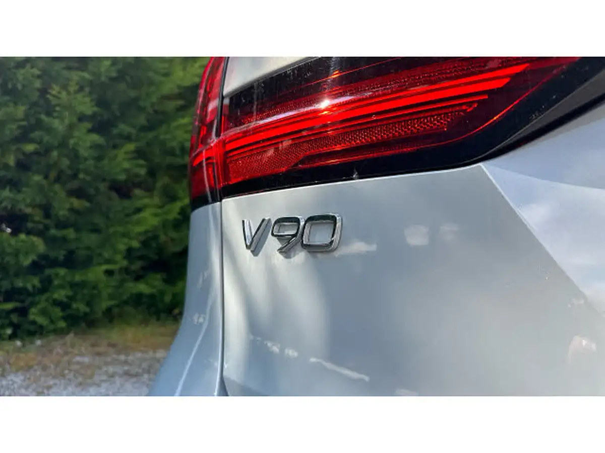 2024-volvo-v90-big-44