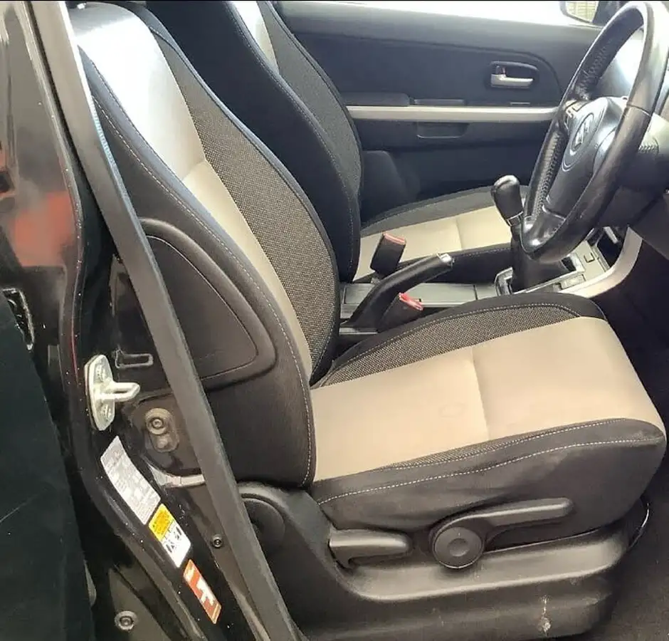 2012-suzuki-grand-vitara-19td-sz-t-big-5