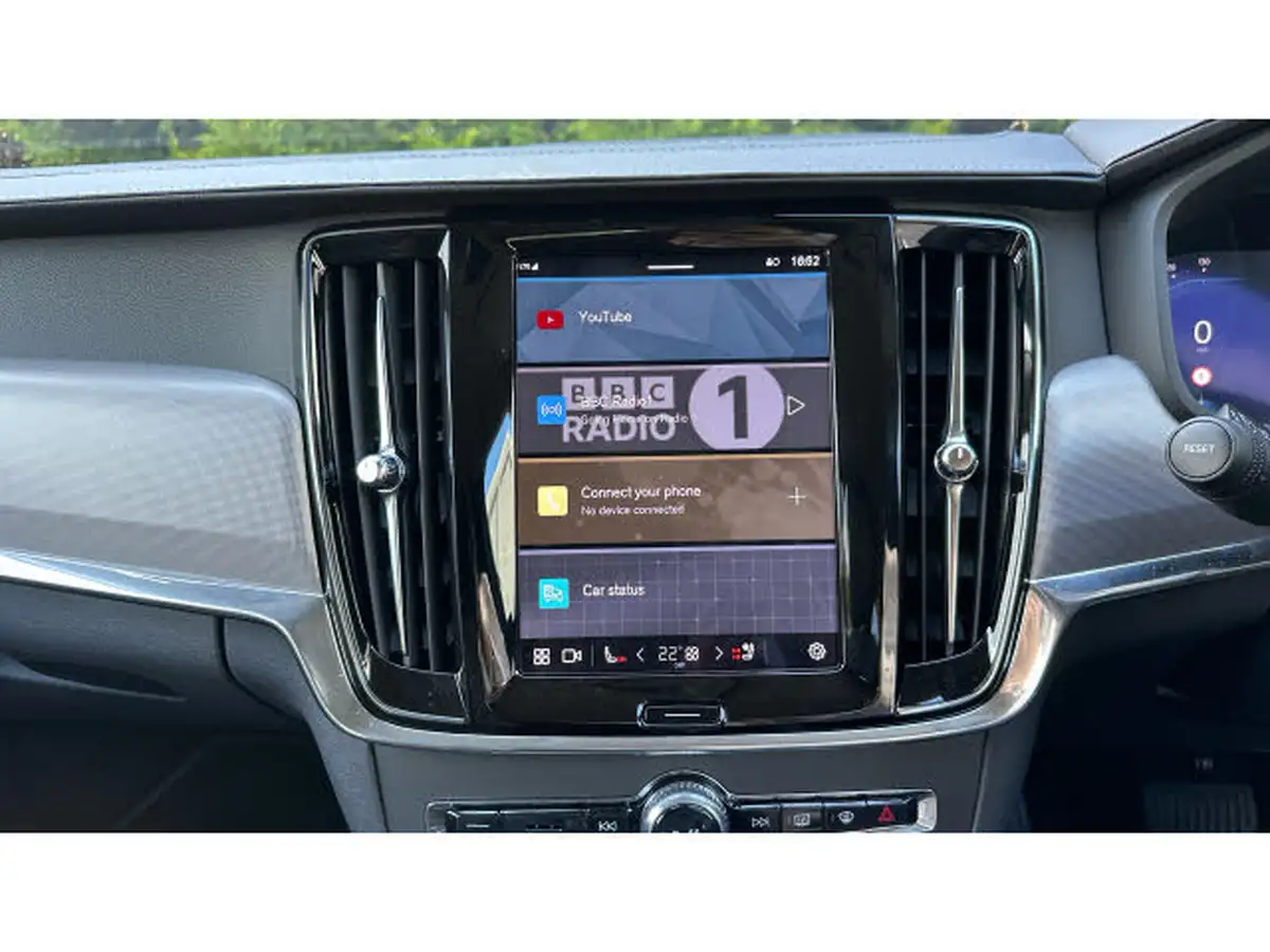 2024-volvo-v90-big-20