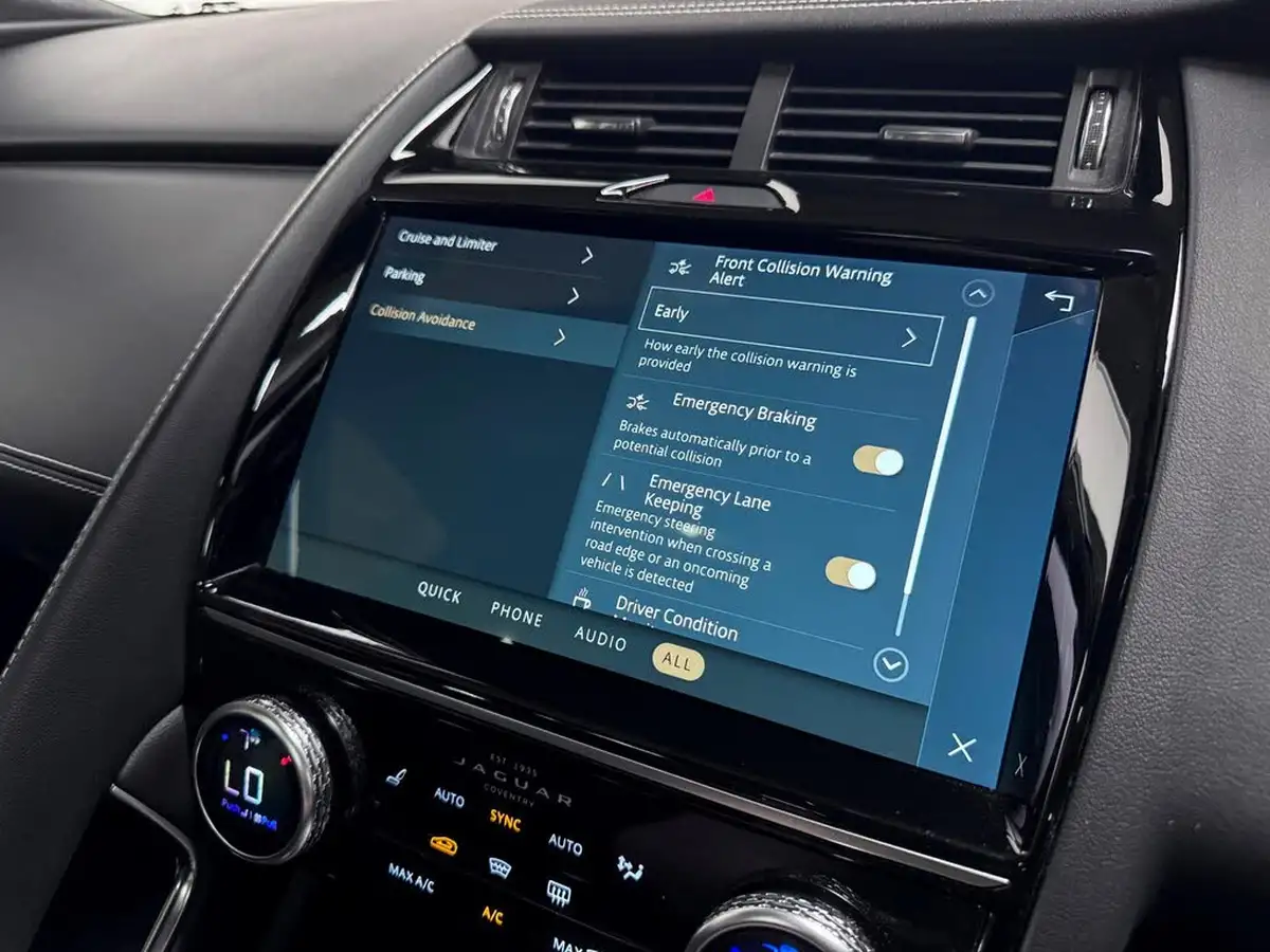 2021-jaguar-e-pace-20-d200-r-dynamic-hse-big-55