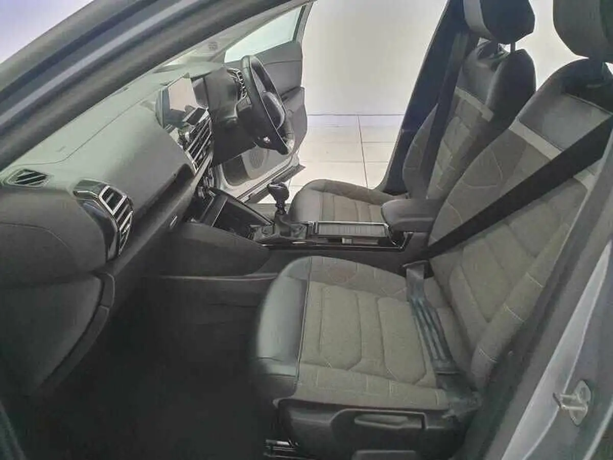 2021-citroen-c4-12-puretech-sense-plus-big-18