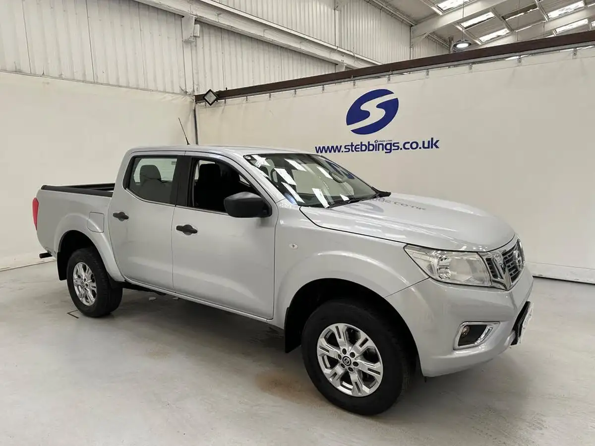 2021-nissan-navara-23dci-tt-acenta-double-big-1