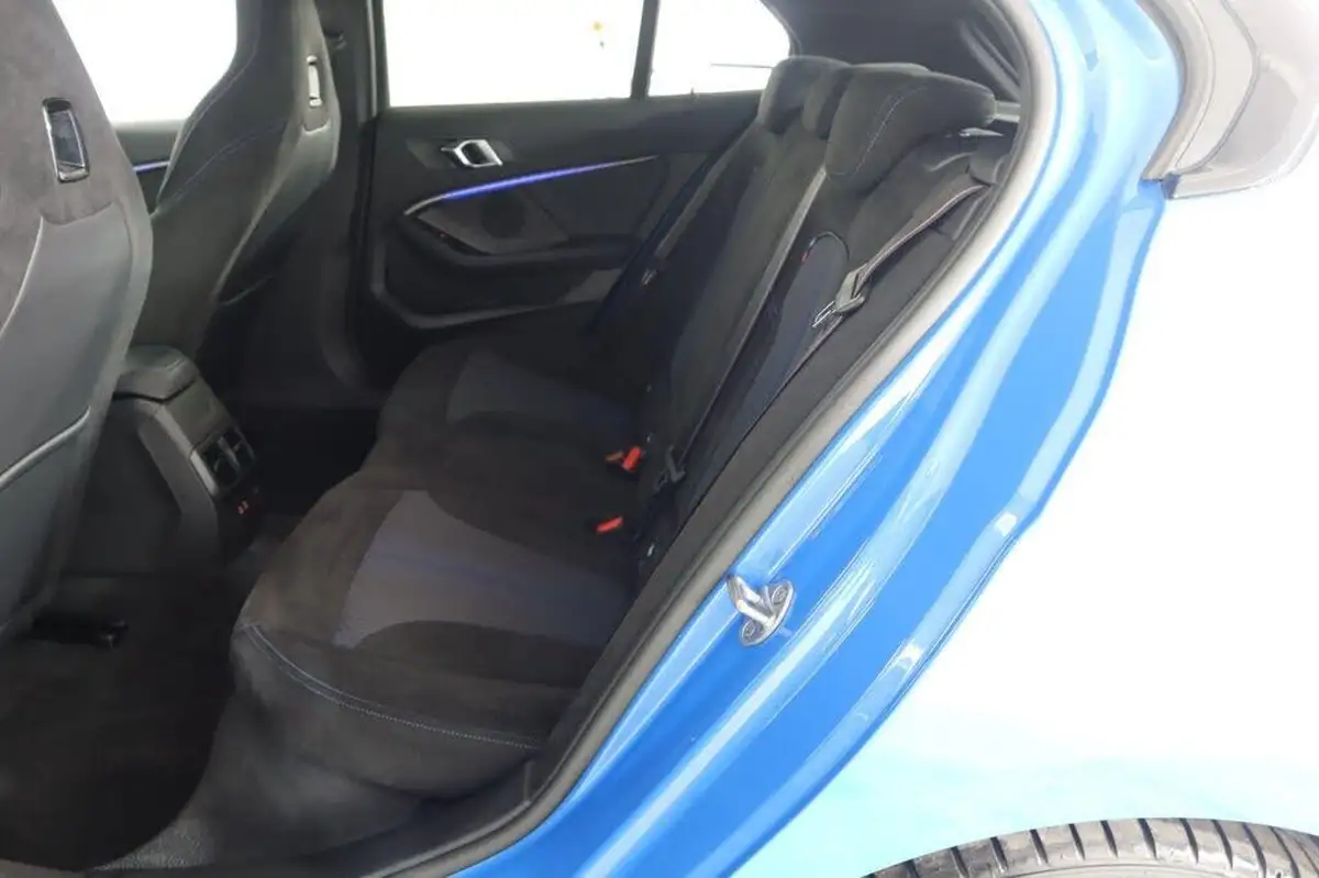 2020-bmw-1-series-20-m135i-xdrive-big-16