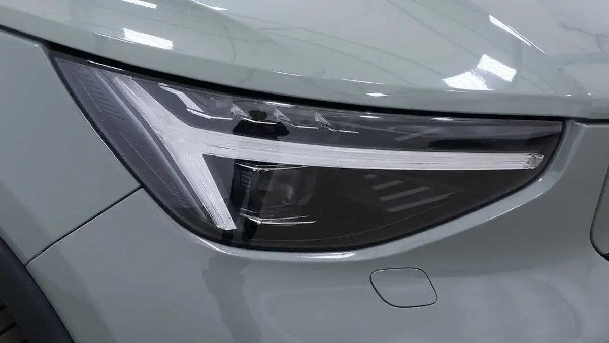 2022-volvo-c40-e-twin-recharge-pro-big-34