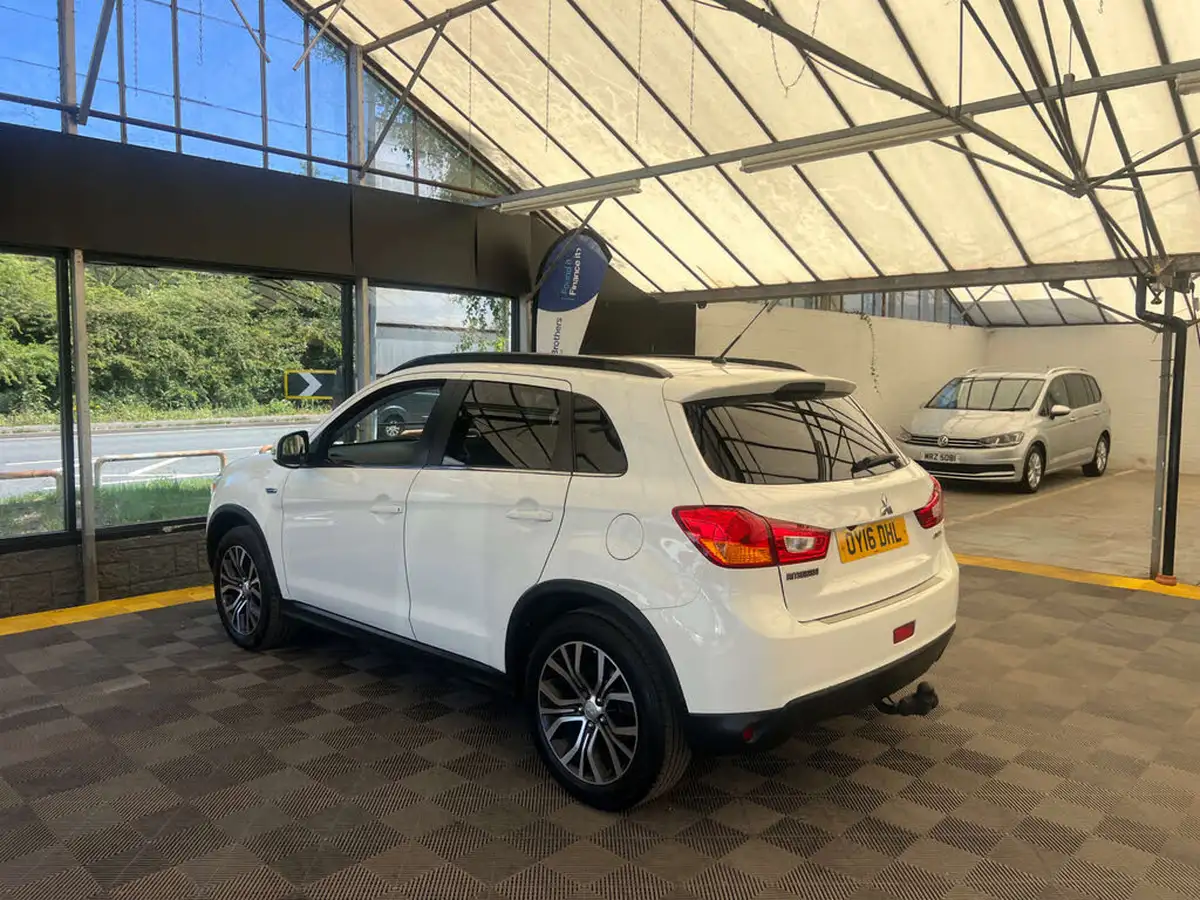 2016-mitsubishi-asx-22di-d-zc-h-big-3