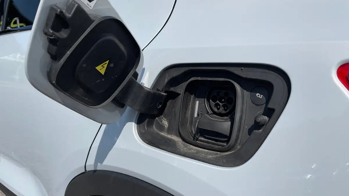 2022-volvo-xc40-e-twin-recharge-plus-big-20
