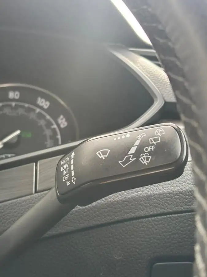 2019-skoda-superb-15-tsi-se-l-executive-estate-dsg-big-18