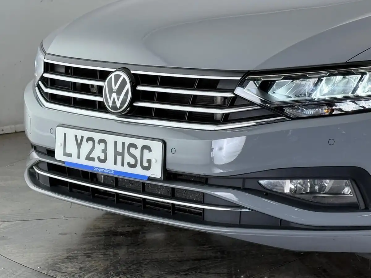 2023-volkswagen-passat-15-tsi-se-nav-big-46