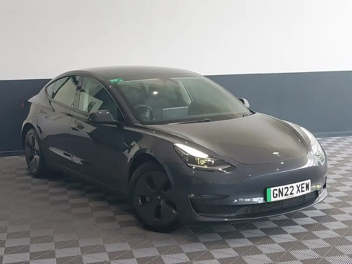 2022-tesla-model-3-e-long-range-big-0