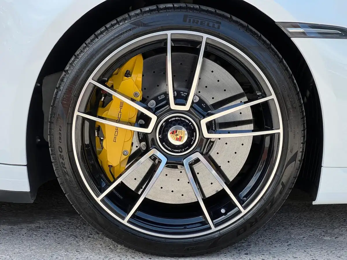 2023-porsche-911-38-turbo-s-awd-turbo-cabriolet-big-10