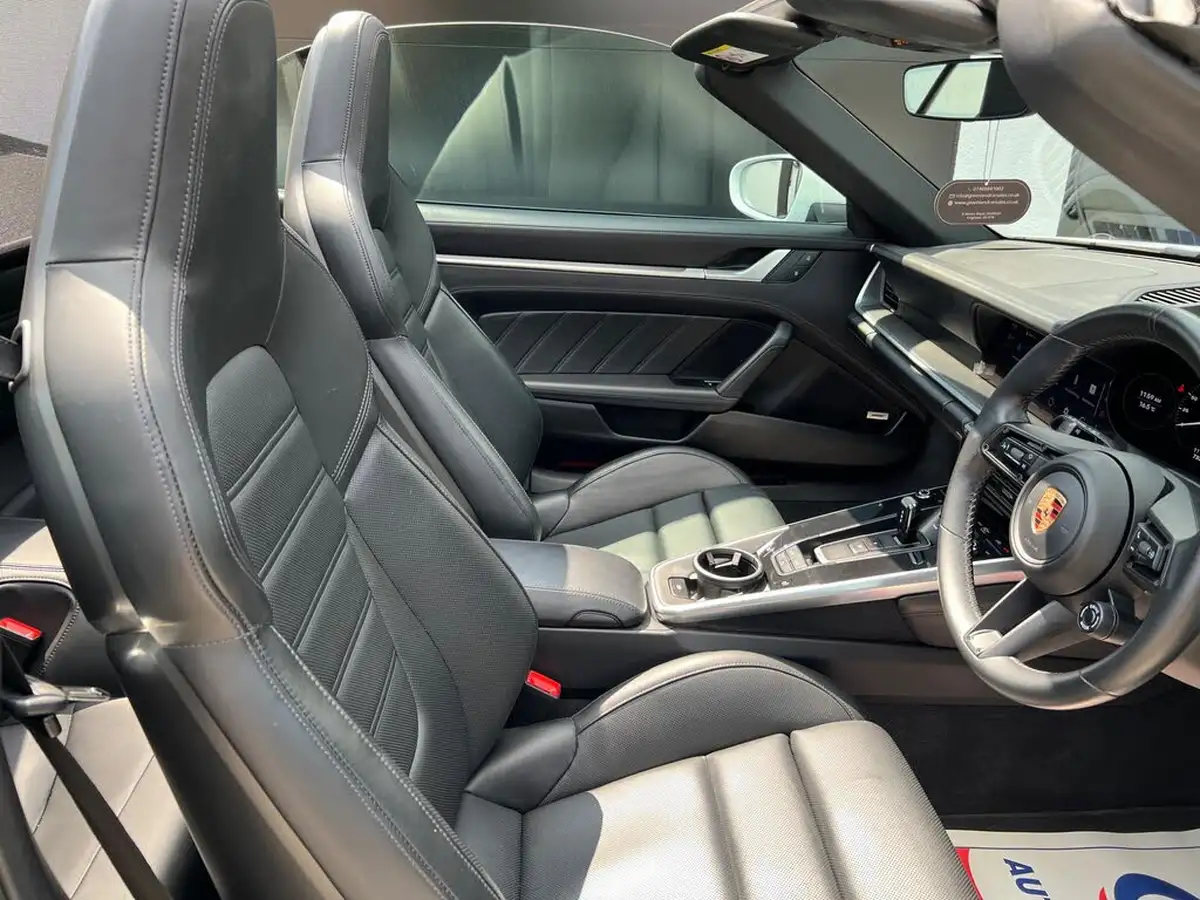 2023-porsche-911-38-turbo-s-awd-turbo-cabriolet-big-34