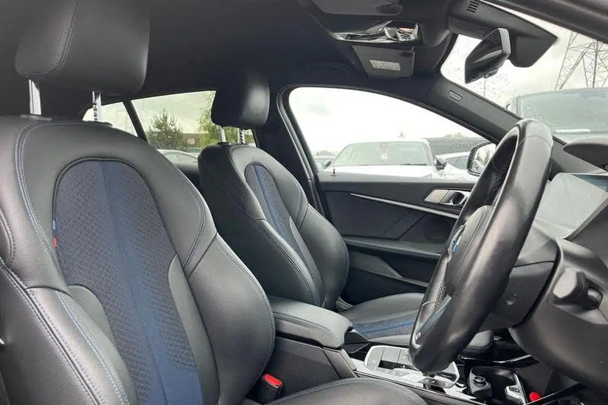 2022-bmw-1-series-15-118i-m-sport-lcp-dct-big-16
