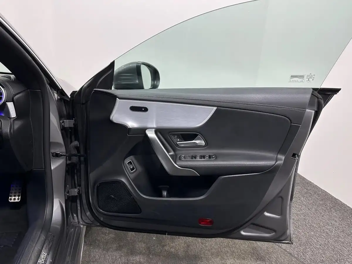 2021-mercedes-benz-cla-20-cla-250-amg-line-premium-shooting-brake-5d-big-30