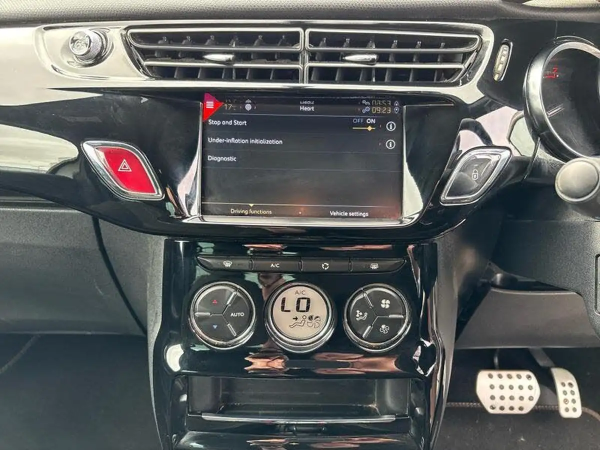 2019-ds-ds-3-12-puretech-performance-line-big-4