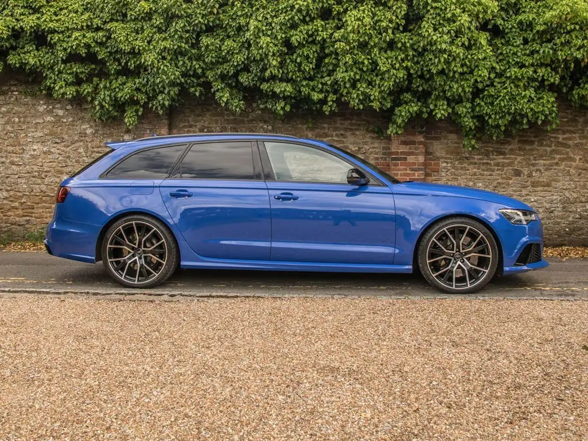 2018-audi-rs6-avant-40-tfsi-quattro-performance-big-12