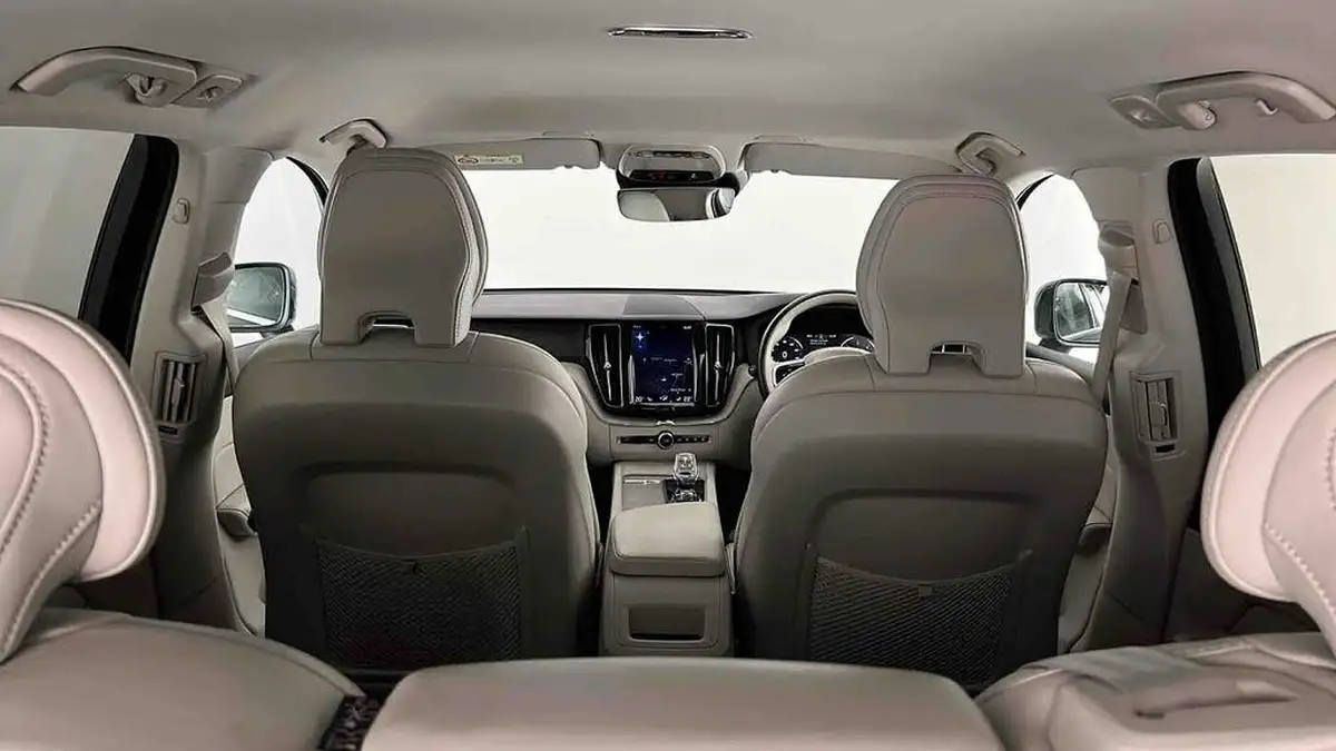 2020-volvo-xc60-20td-b4-inscription-expression-big-51