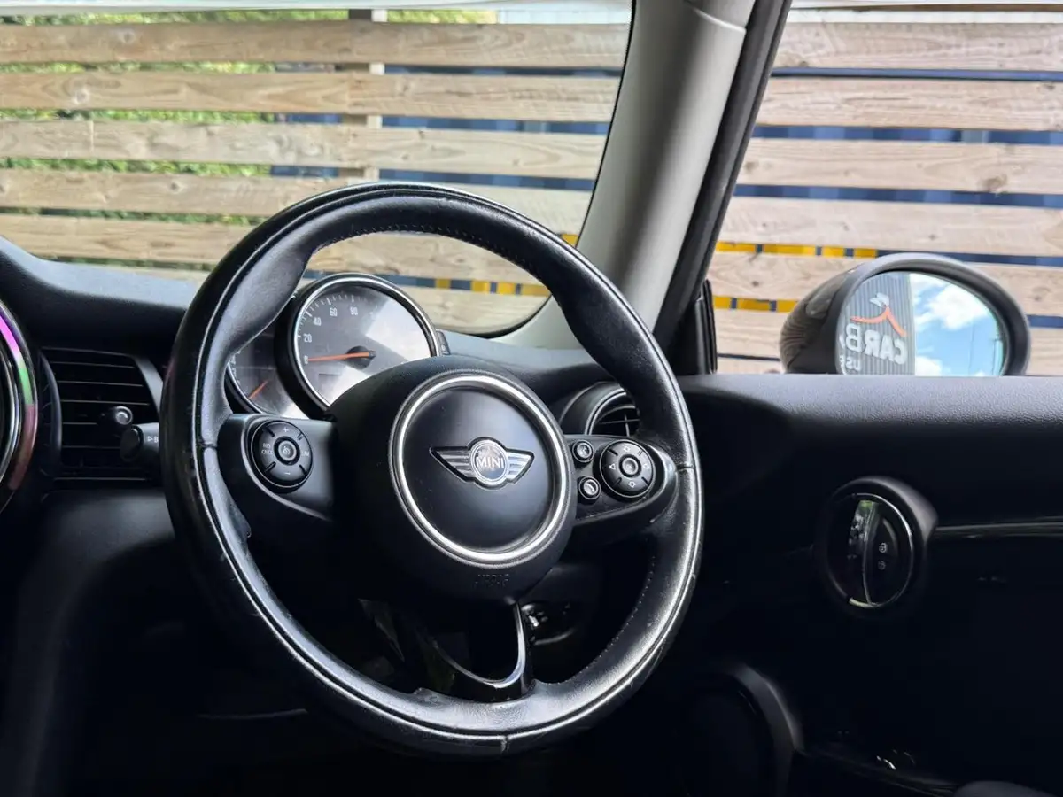2016-mini-cooper-20-cooper-s-chili-ss-hatchback-3d-big-32
