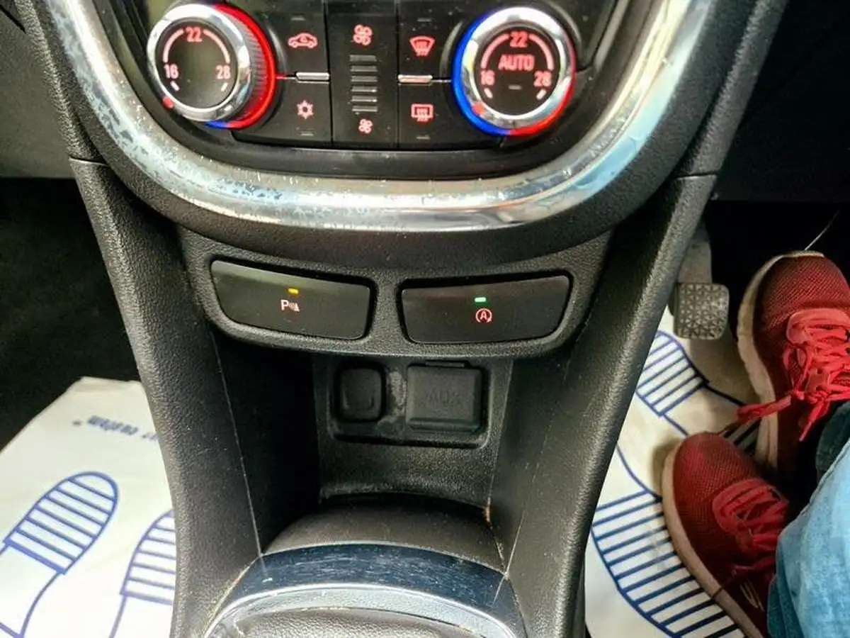 2016-vauxhall-mokka-16-exclusiv-big-18