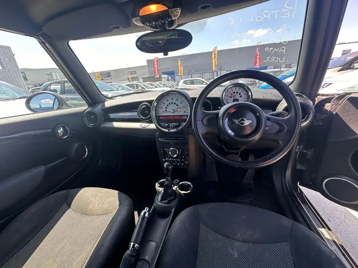 2011-mini-cooper-16-one-salt-convertible-2d-auto-big-20