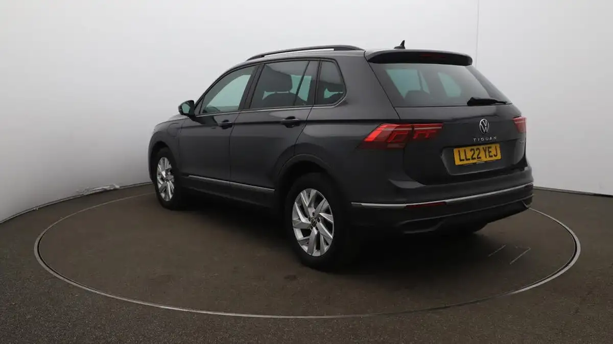 2022-volkswagen-tiguan-14-tsi-life-big-62