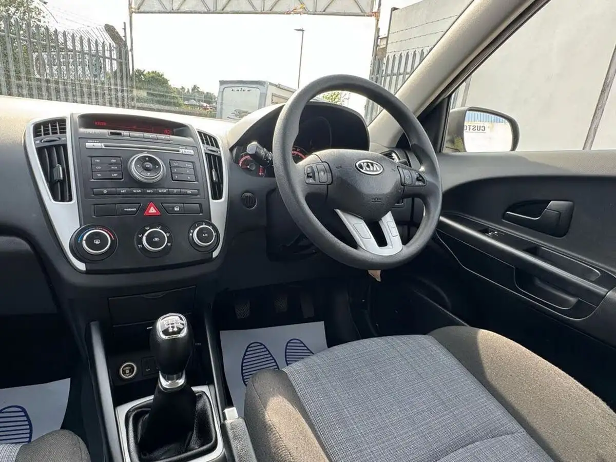 2009-kia-ceed-14-1-big-22
