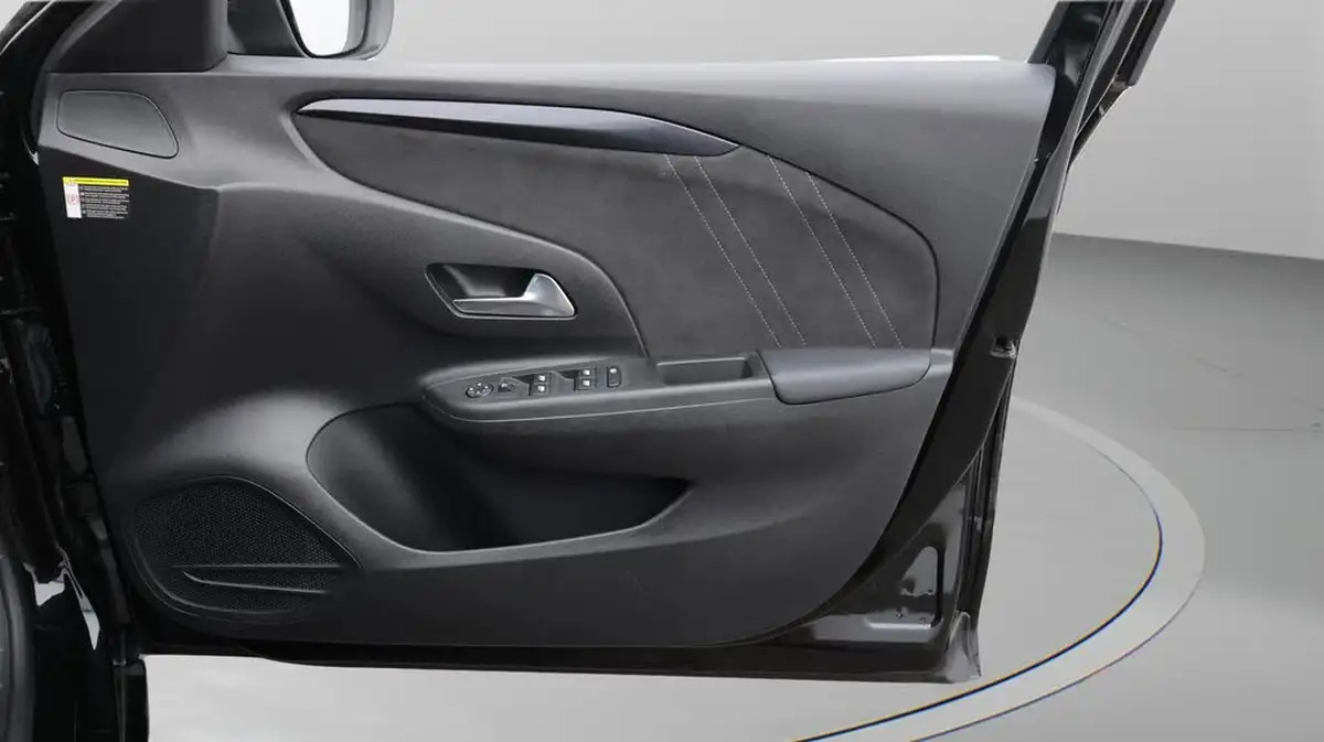 2023-vauxhall-corsa-12-turbo-ultimate-130ps-auto-big-15