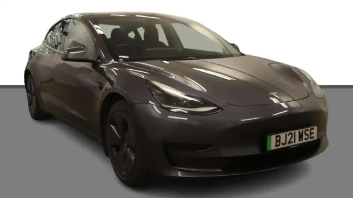 2021-tesla-model-3-e-standard-plus-big-0
