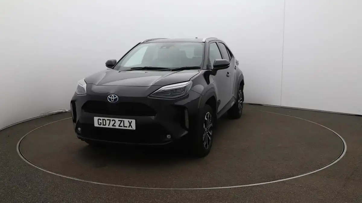 2022-toyota-yaris-cross-15-vvt-i-design-big-38