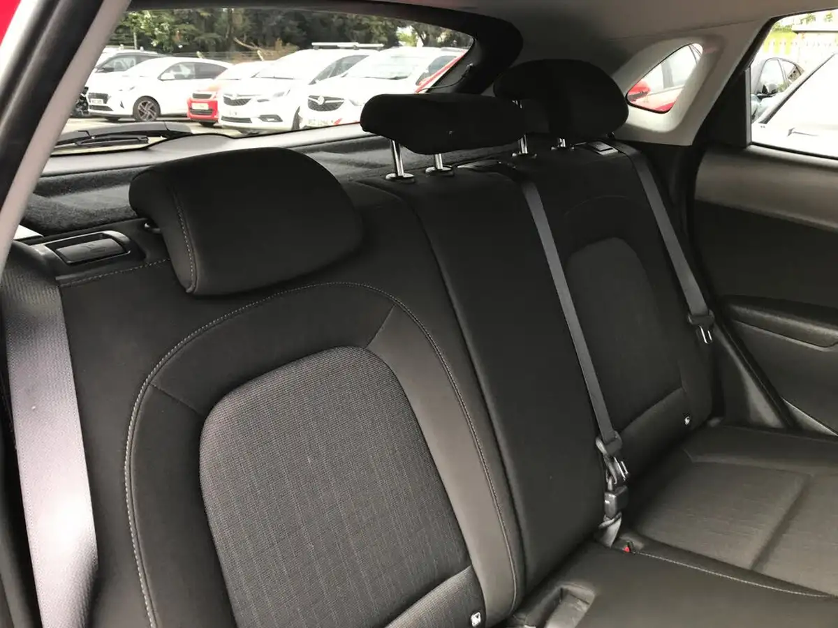 2022-hyundai-kona-16-gdi-premium-big-6