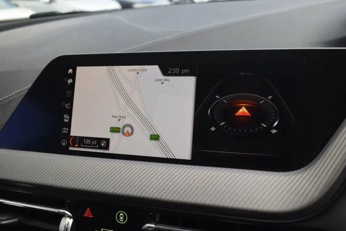 2020-bmw-1-series-20td-120d-xdrive-m-sport-big-4