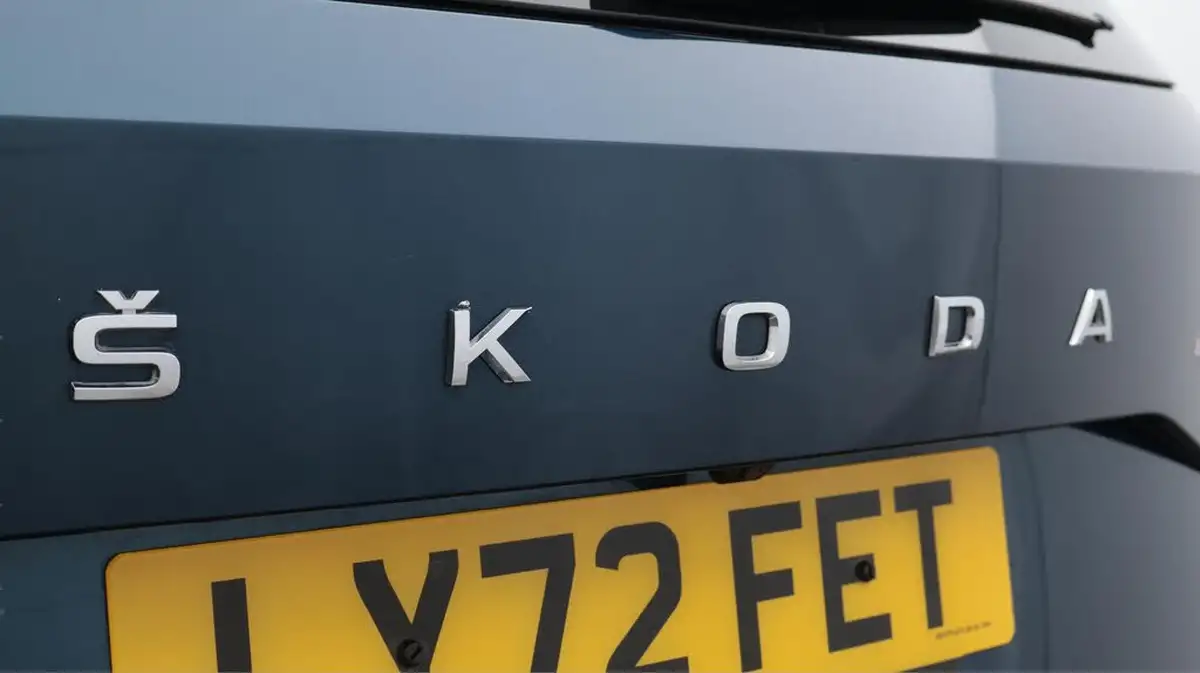 2023-skoda-karoq-15-tsi-se-l-dsg-big-23
