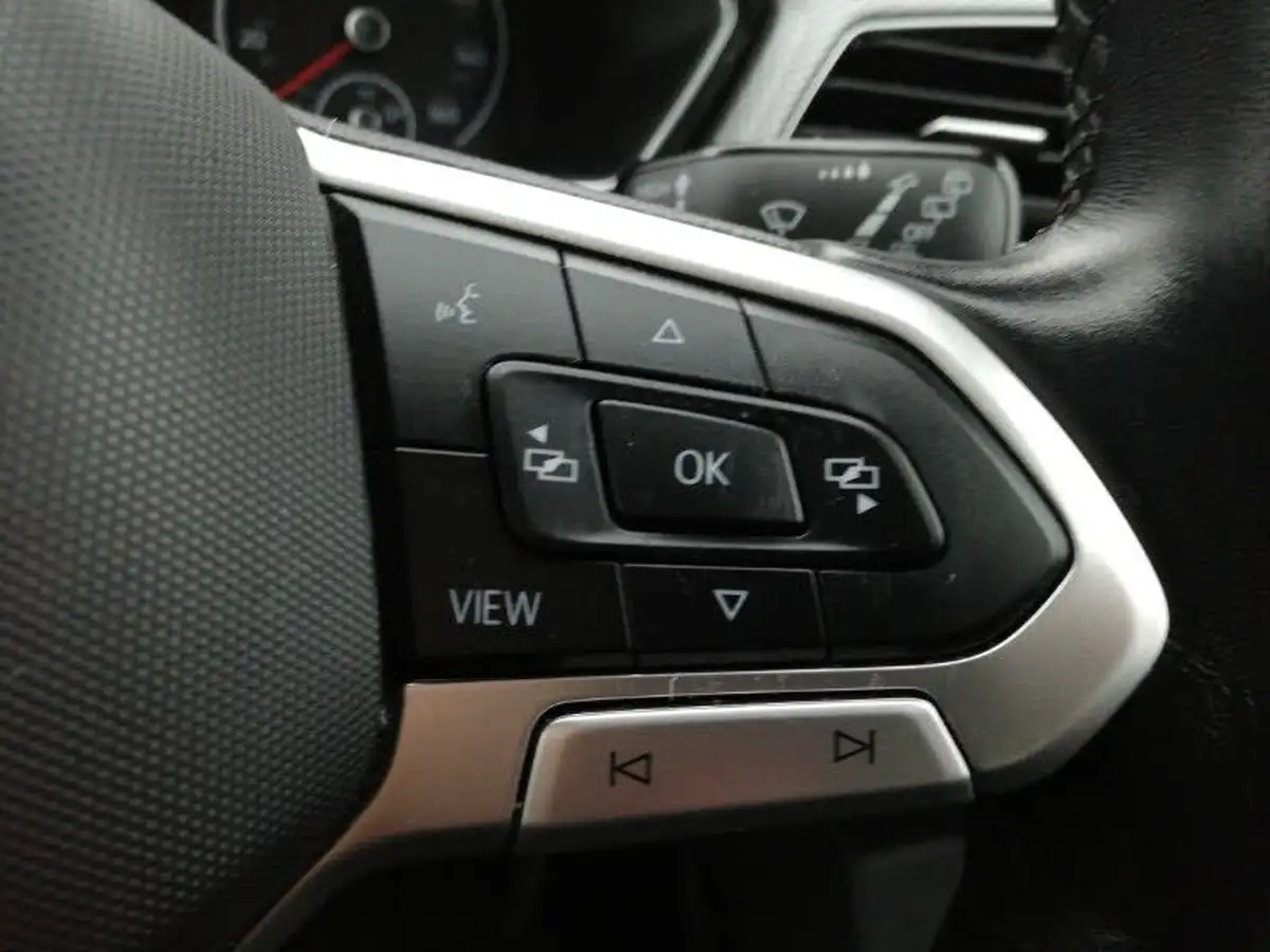 2021-volkswagen-t-cross-10-tsi-active-95ps-big-14