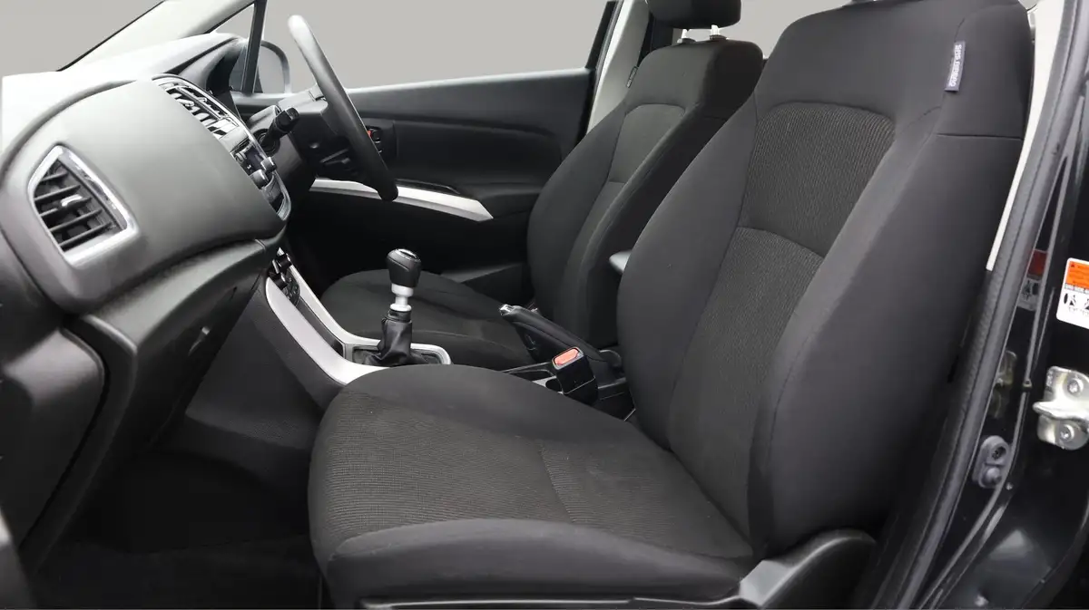 2021-suzuki-s-cross-14-boosterjet-sz4-big-14