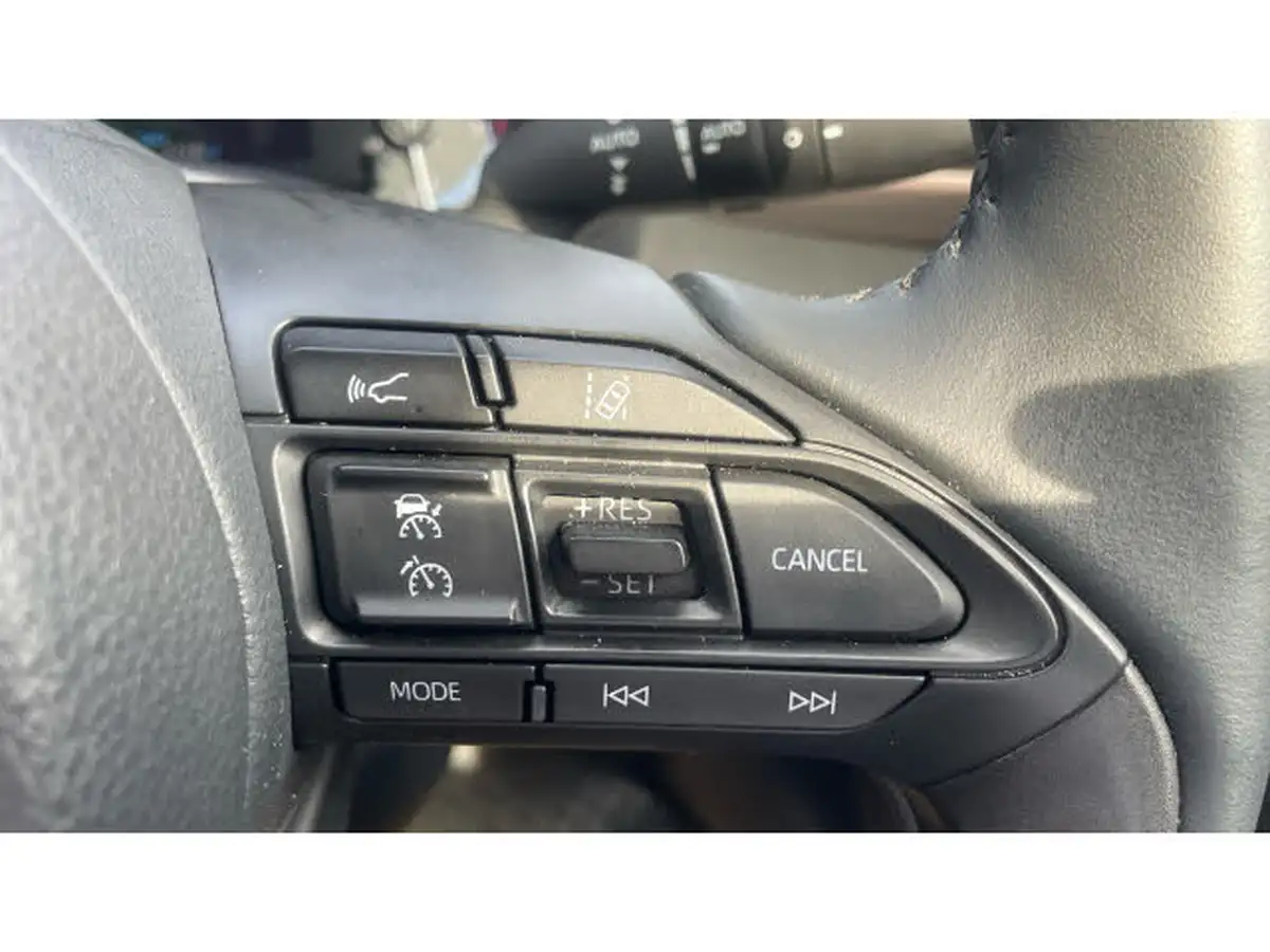 2024-toyota-yaris-cross-15-vvt-i-excel-awd-i-big-27