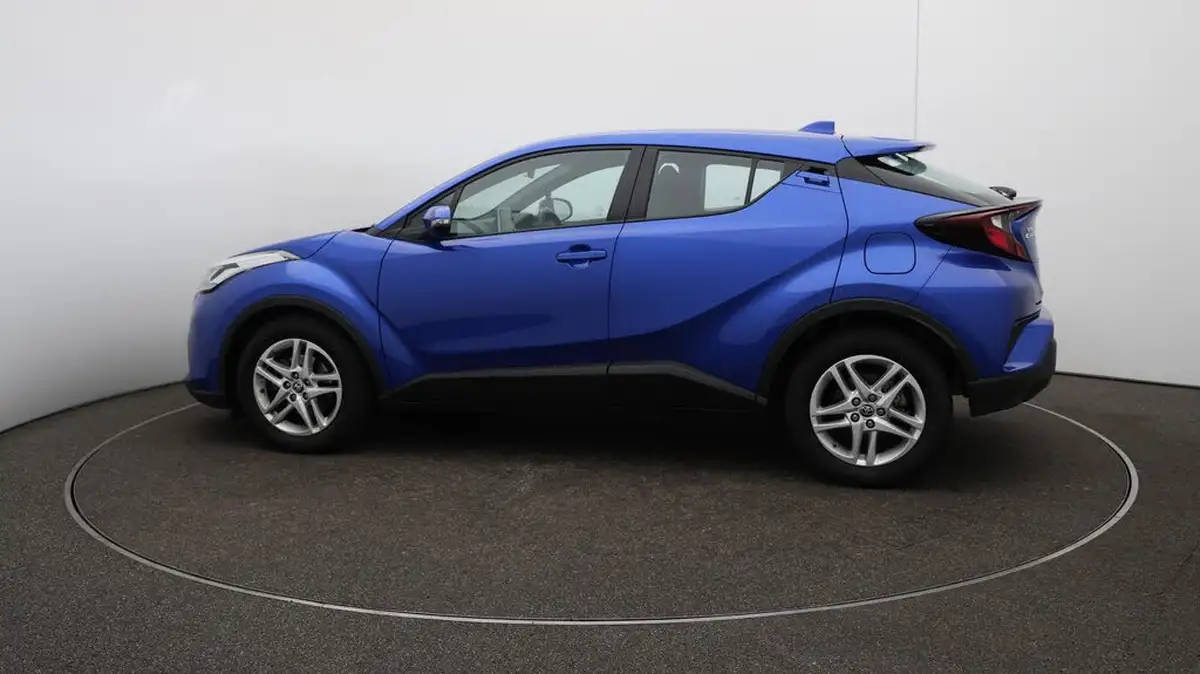2022-toyota-c-hr-18-vvt-i-icon-big-57