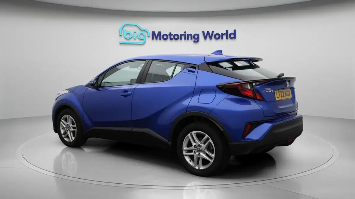 2022-toyota-c-hr-18-vvt-i-icon-big-5