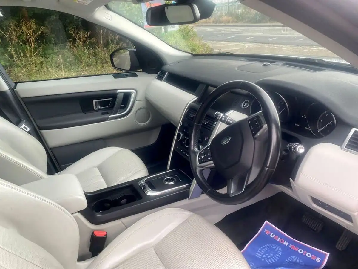 2017-land-rover-discovery-sport-20td4-hse-180ps-station-wagon-auto-big-16