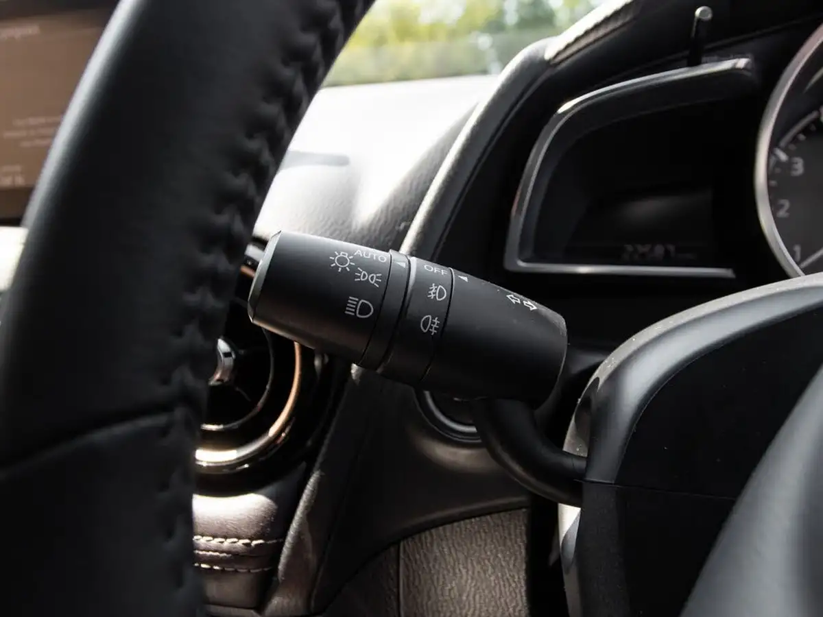 2019-mazda-mazda2-15-gt-sport-nav-115ps-big-17