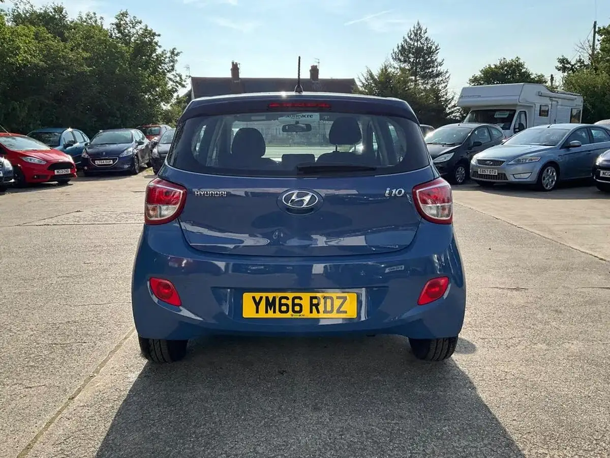 2017-hyundai-i10-10-se-big-19
