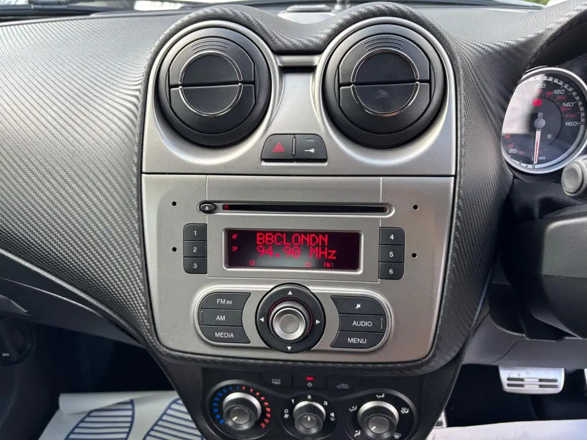 2012-alfa-romeo-mito-14-veloce-tb-multiair-135bhp-tct-big-30