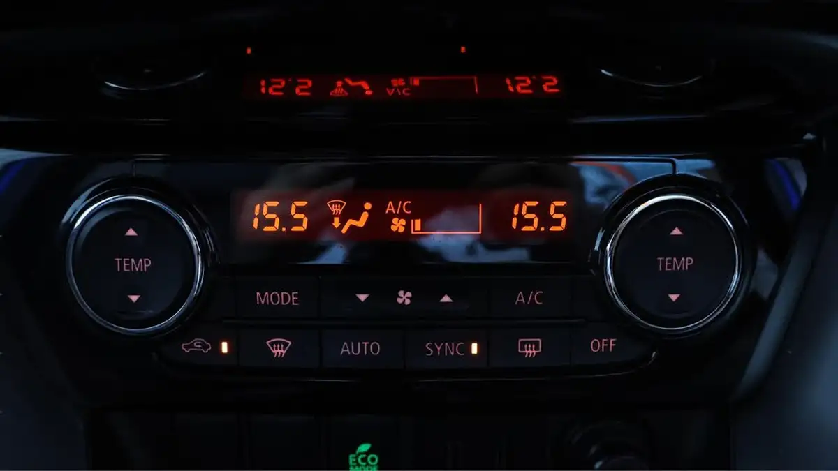 2019-mitsubishi-eclipse-cross-15-exceed-big-12