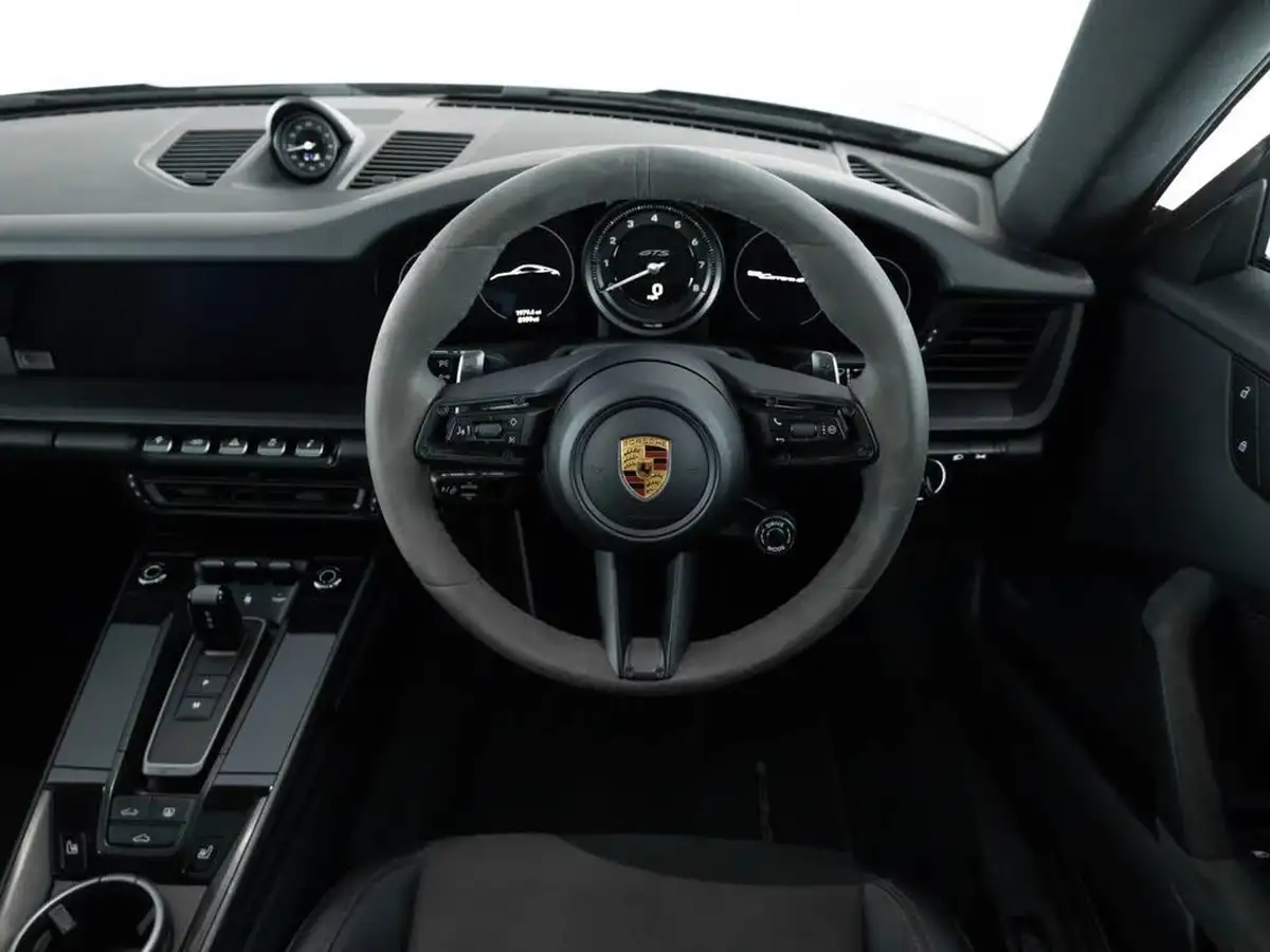 2022-porsche-911-30-carrera-gts-coupe-big-8
